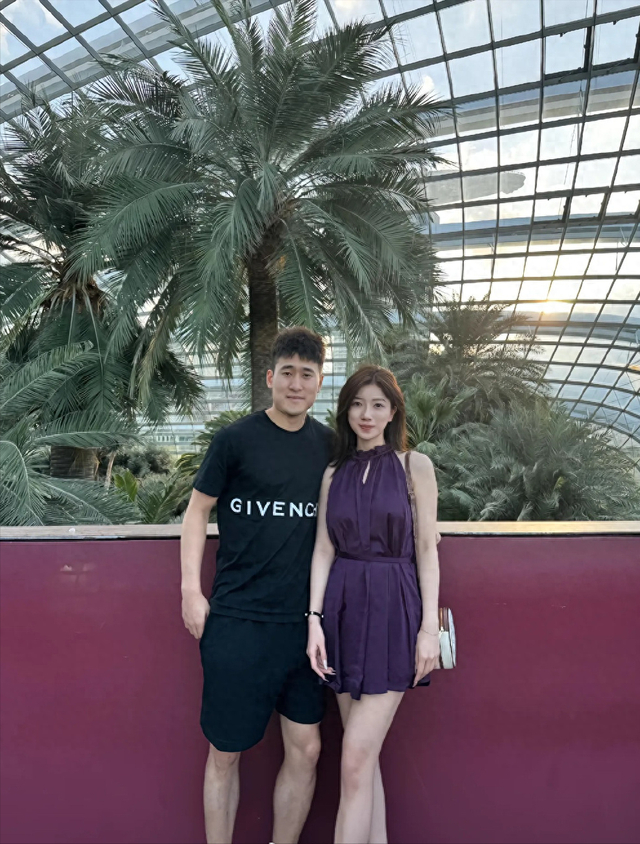 V体育官网APP下载-姜伟泽和女友近照,小角色逆袭,年薪275万,女友是性感美女|吉林队|中国男篮|nba|吉林市|吉林省_新浪体育_新浪新闻